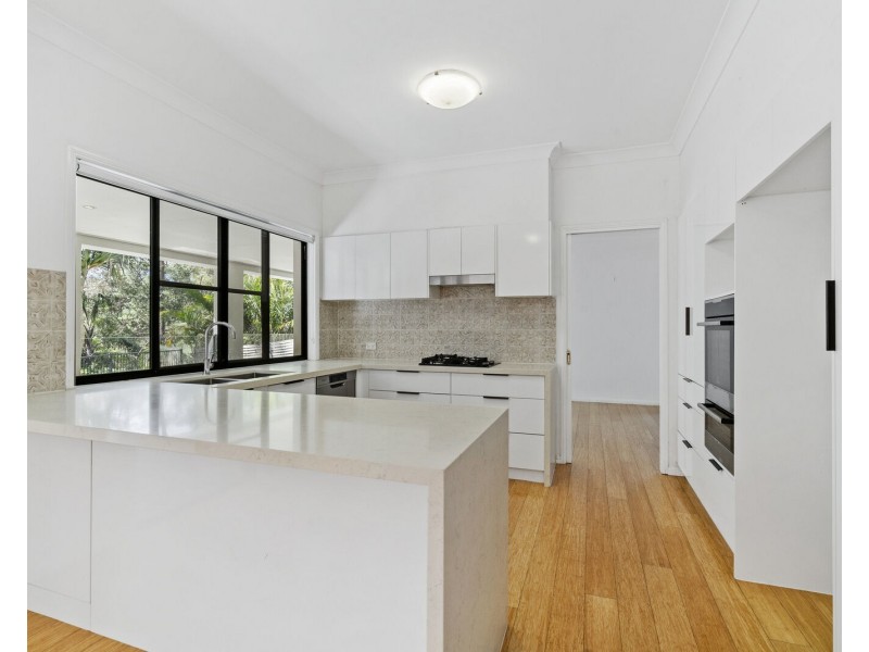 15 Skyline Terrace, Burleigh Heads QLD 4220