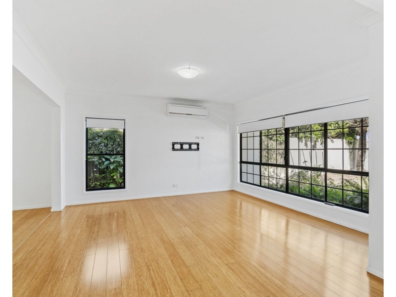 15 Skyline Terrace, Burleigh Heads QLD 4220