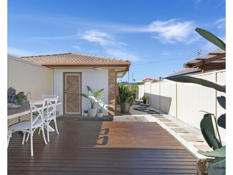 2/12 Maud Street, Tugun QLD 4224