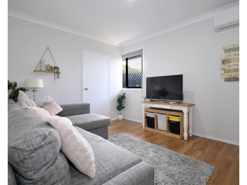 56 K P McGrath Drive, Elanora QLD 4221