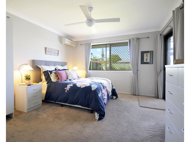 56 K P McGrath Drive, Elanora QLD 4221