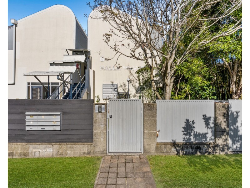 6/6 Nalla Court, Palm Beach QLD 4221