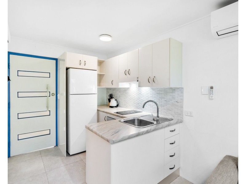 6/6 Nalla Court, Palm Beach QLD 4221