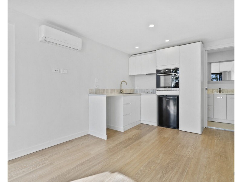 1/68B West Burleigh Road, Burleigh Heads QLD 4220