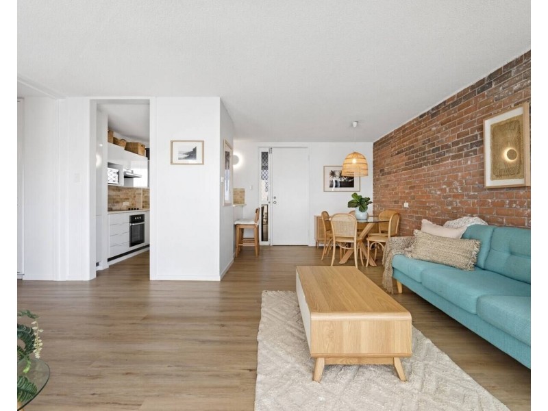 10/32 Powell Crescent, Coolangatta QLD 4225