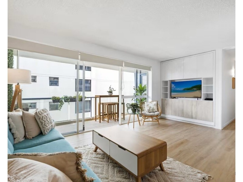 10/32 Powell Crescent, Coolangatta QLD 4225