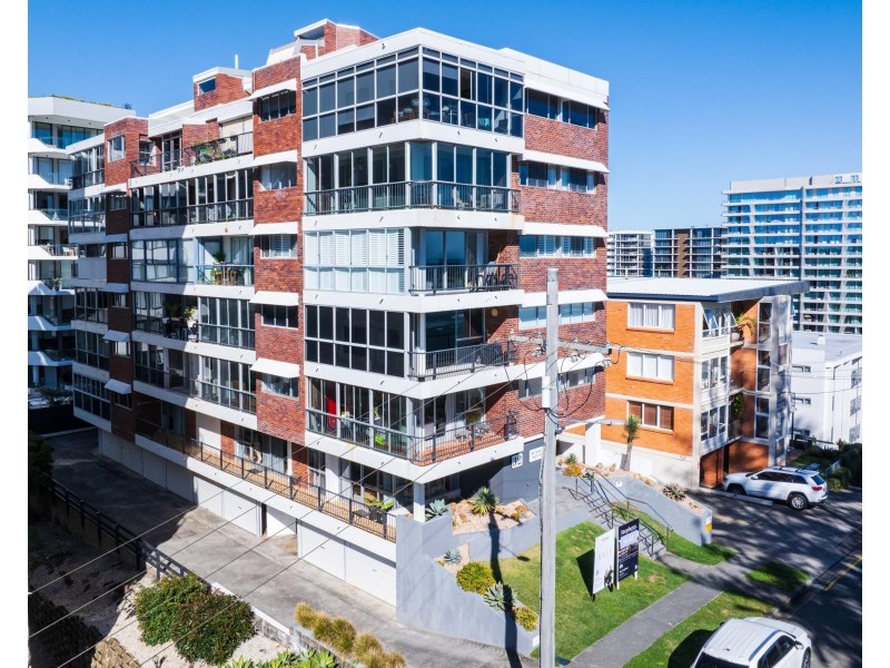 10/32 Powell Crescent, Coolangatta QLD 4225