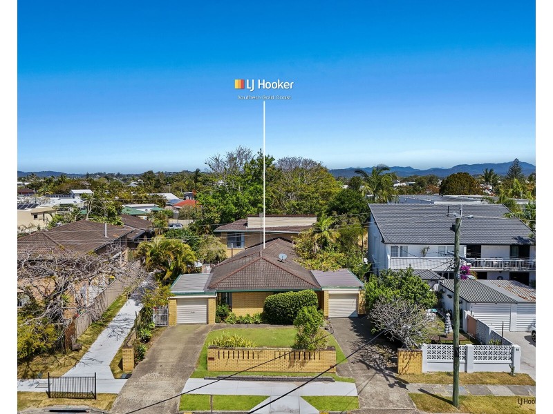 62 Tallebudgera Drive, Palm Beach QLD 4221
