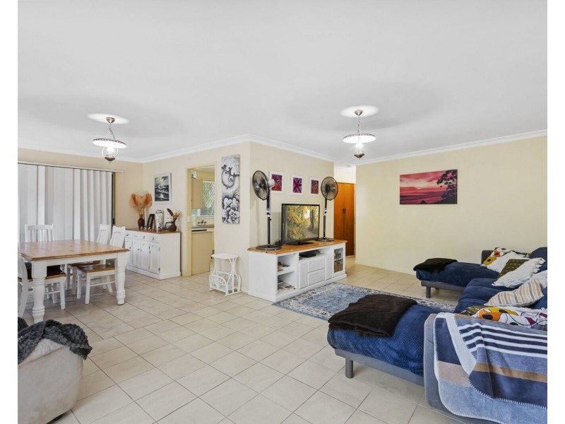 62 Tallebudgera Drive, Palm Beach QLD 4221