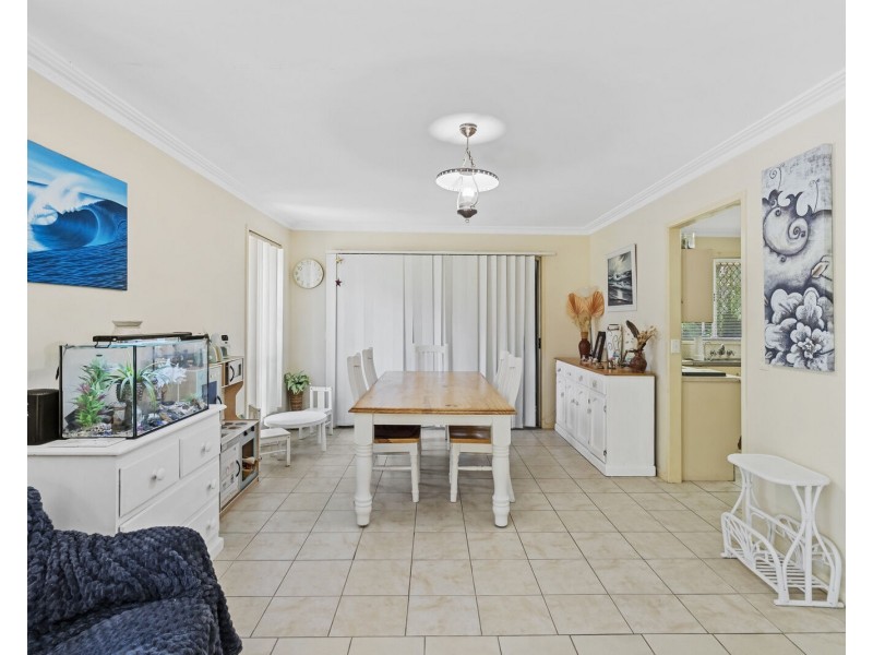 62 Tallebudgera Drive, Palm Beach QLD 4221