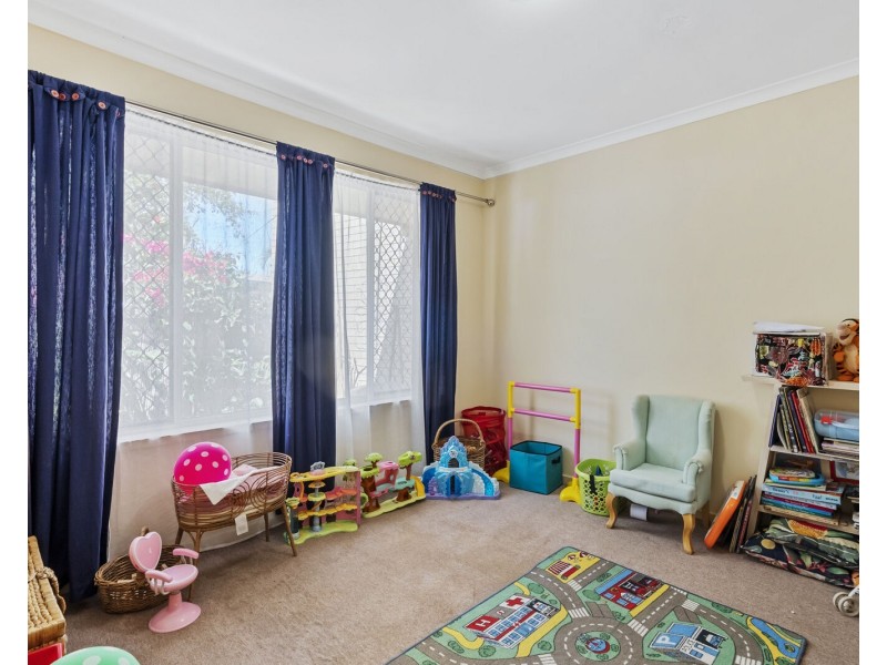 62 Tallebudgera Drive, Palm Beach QLD 4221