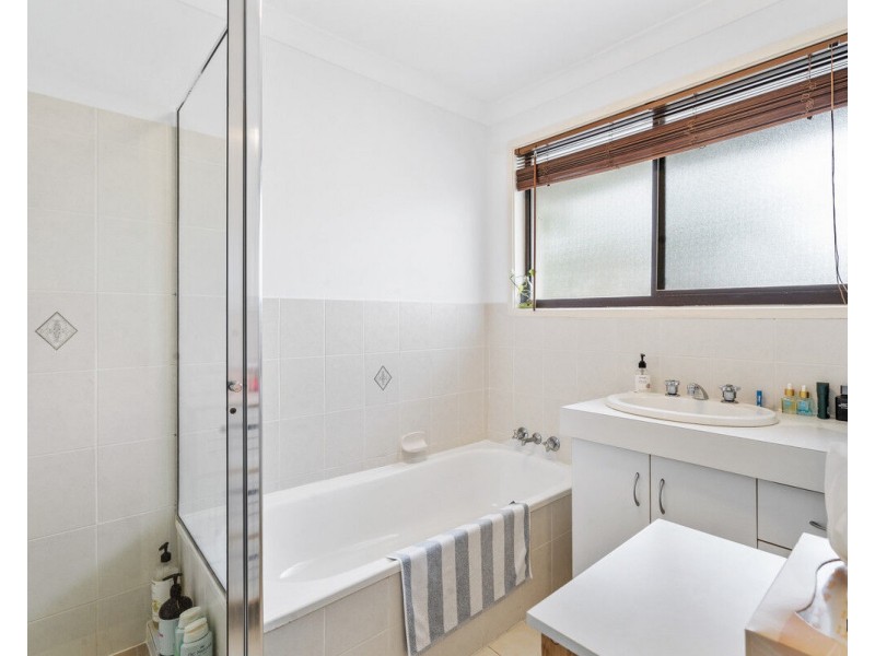 24/2 Karbunya Street, Mermaid Waters QLD 4218