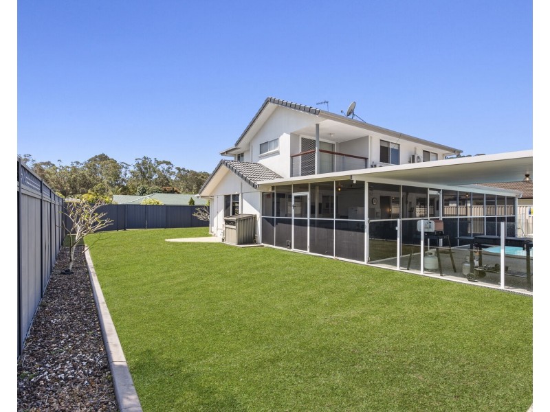 1 Mollys Place, Currumbin Waters QLD 4223
