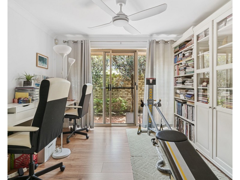 34 Hillsborough Close, Robina QLD 4226