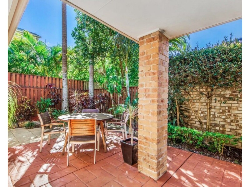 34 Hillsborough Close, Robina QLD 4226