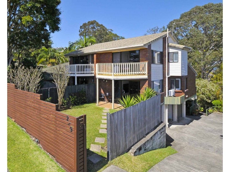 2/9 Daisy Street, Elanora QLD 4221