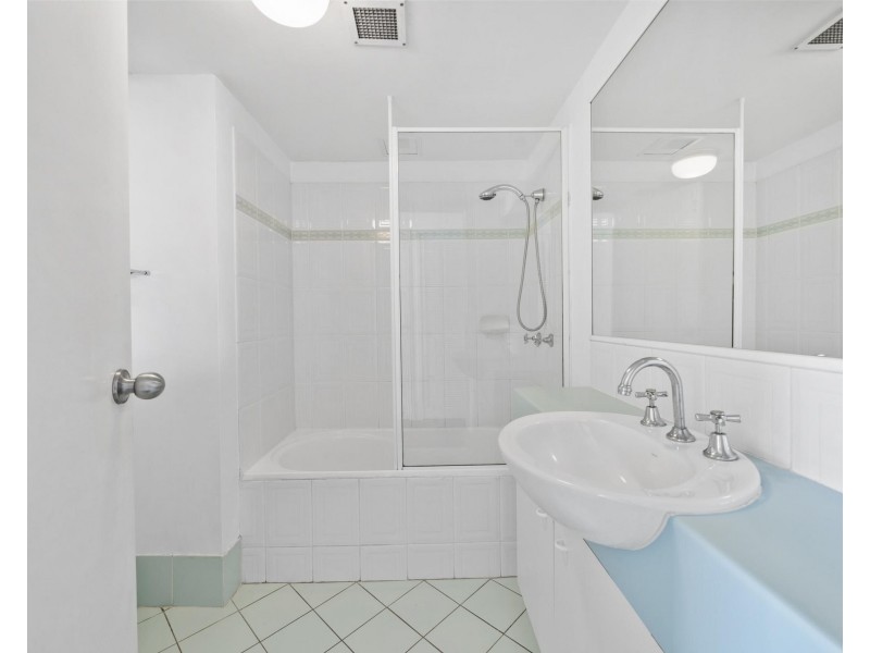 10/112 Musgrave Street, Coolangatta QLD 4225