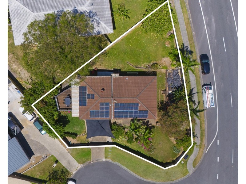 1 Remount Place, Carrara QLD 4211