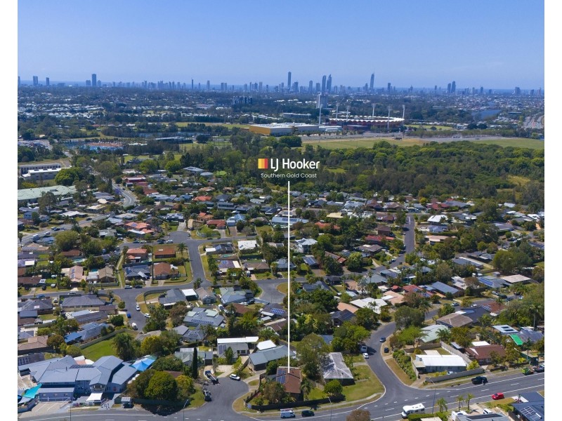 1 Remount Place, Carrara QLD 4211