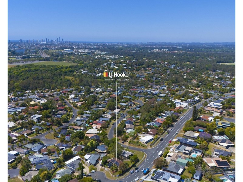 1 Remount Place, Carrara QLD 4211