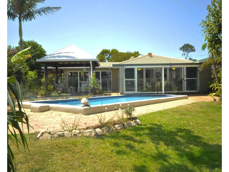124 Tahiti Avenue, Palm Beach QLD 4221