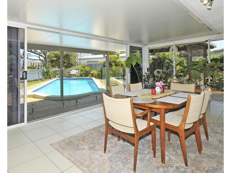 124 Tahiti Avenue, Palm Beach QLD 4221