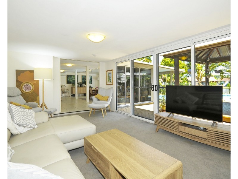 124 Tahiti Avenue, Palm Beach QLD 4221