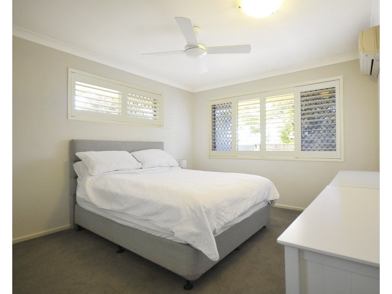 124 Tahiti Avenue, Palm Beach QLD 4221