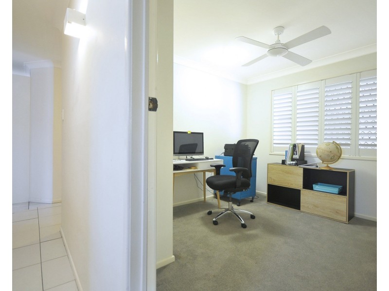124 Tahiti Avenue, Palm Beach QLD 4221