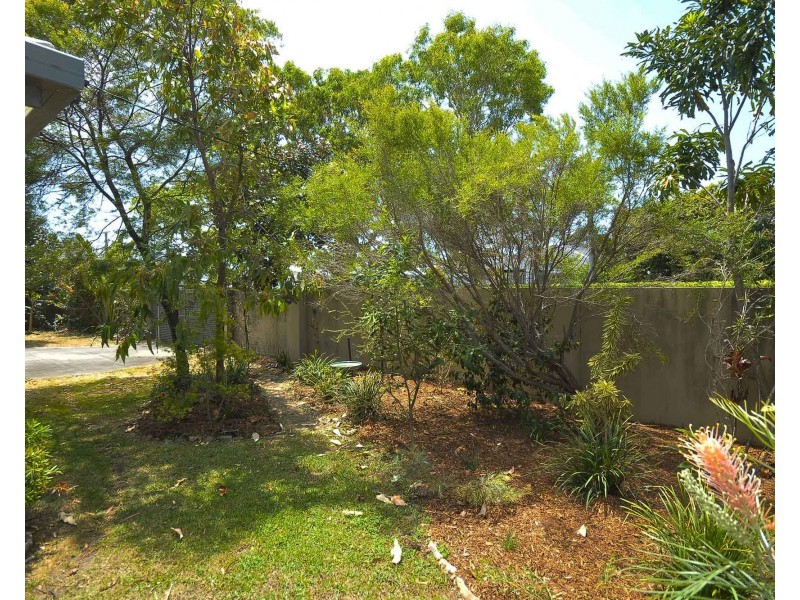 124 Tahiti Avenue, Palm Beach QLD 4221