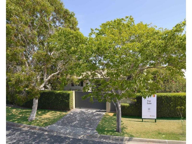 124 Tahiti Avenue, Palm Beach QLD 4221