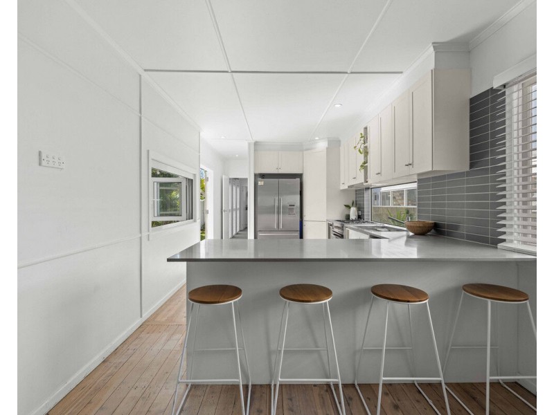 103 Sunshine Parade, Miami QLD 4220