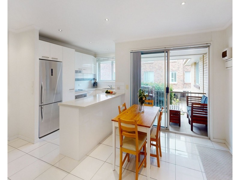 4/7 Allara Avenue, Palm Beach QLD 4221