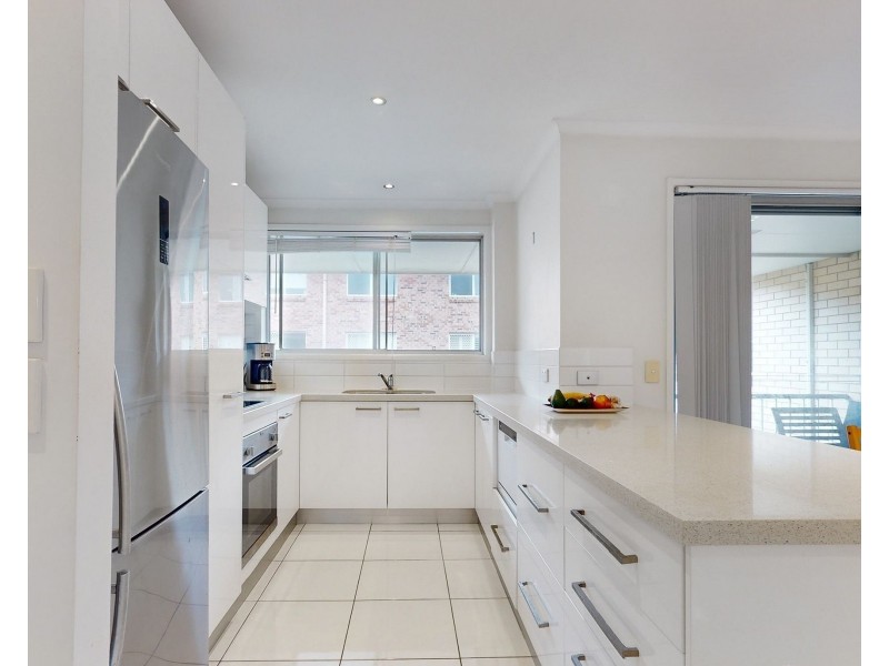 4/7 Allara Avenue, Palm Beach QLD 4221