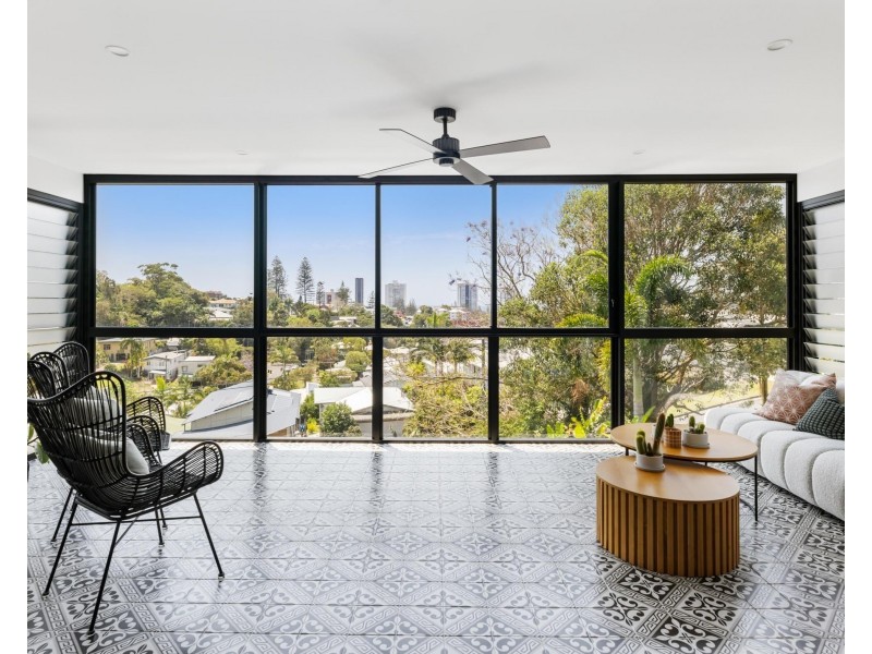 7 Tooloon Street, Coolangatta QLD 4225