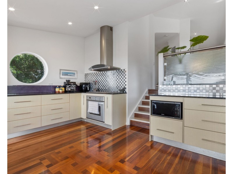 4 Bicton Court, Elanora QLD 4221