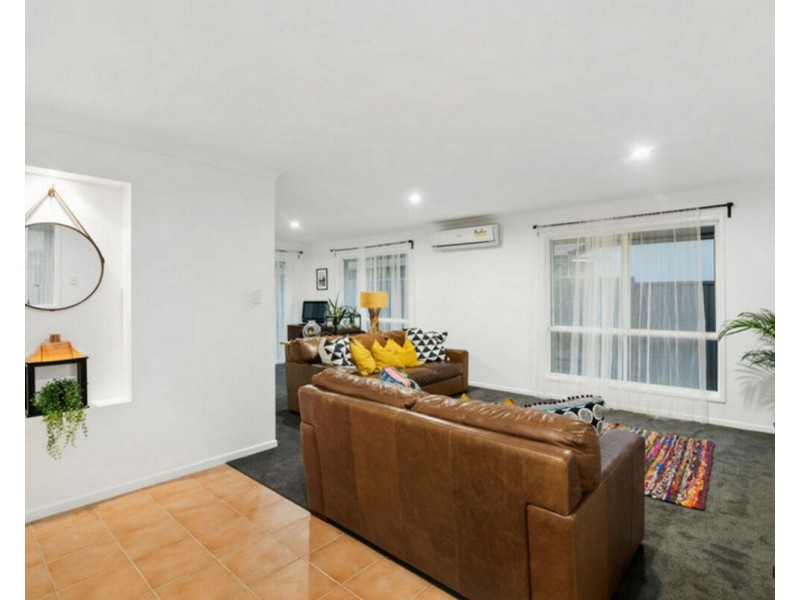 12 Seville Circuit, Burleigh Waters QLD 4220
