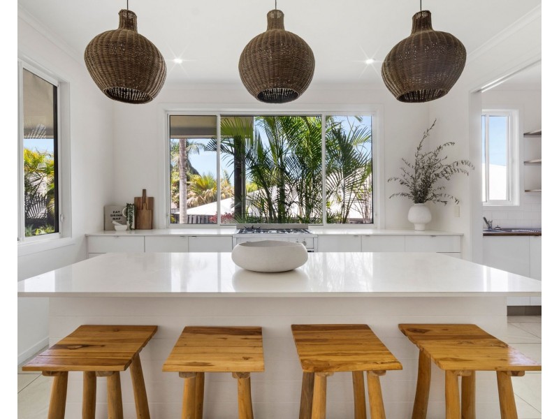 23 Hidden Cove, Tallebudgera QLD 4228