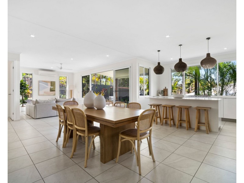 23 Hidden Cove, Tallebudgera QLD 4228