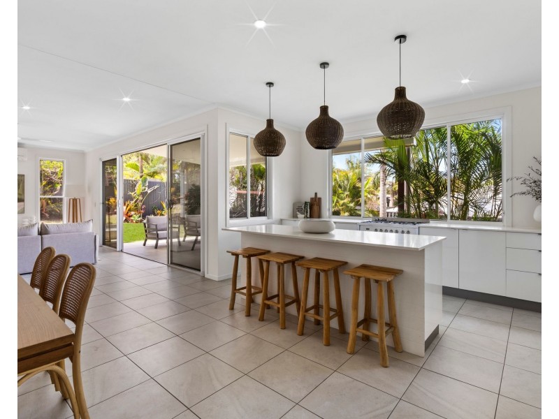 23 Hidden Cove, Tallebudgera QLD 4228
