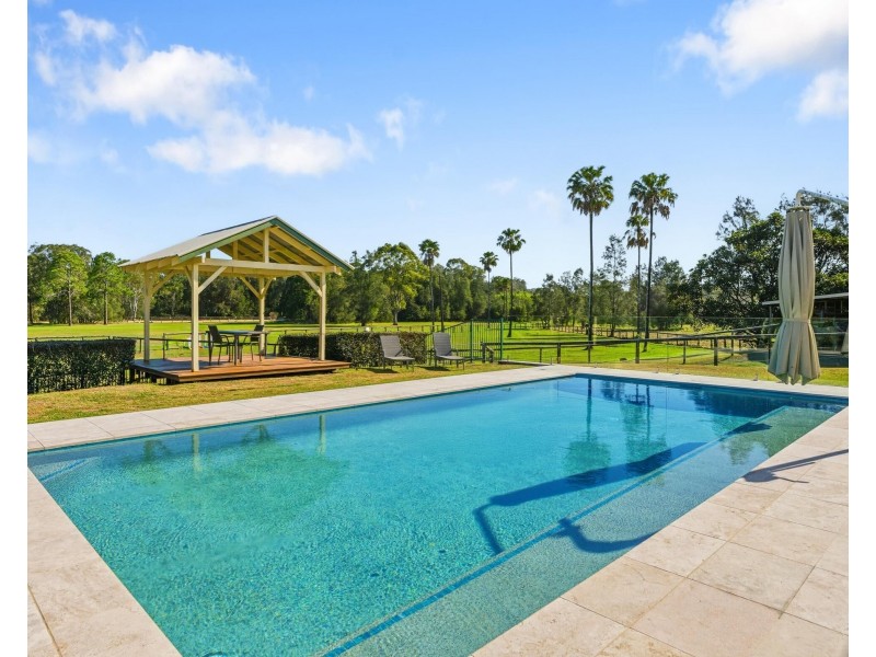 45 Larch Street, Tallebudgera QLD 4228