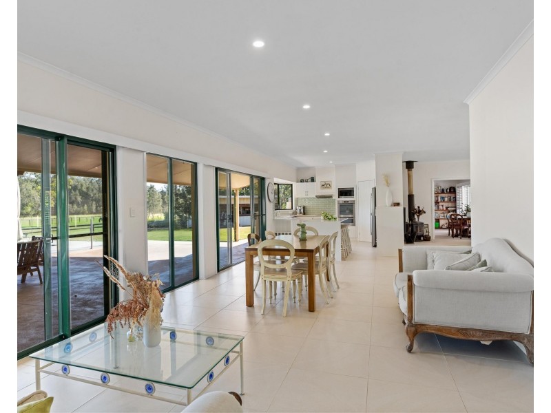 45 Larch Street, Tallebudgera QLD 4228