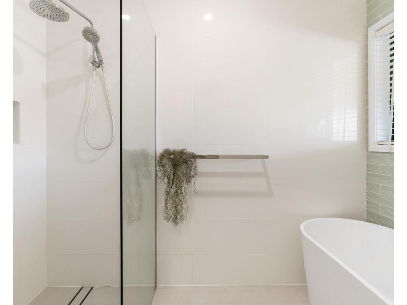 45 Larch Street, Tallebudgera QLD 4228