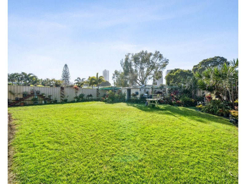42 Acanthus Avenue, Burleigh Heads QLD 4220