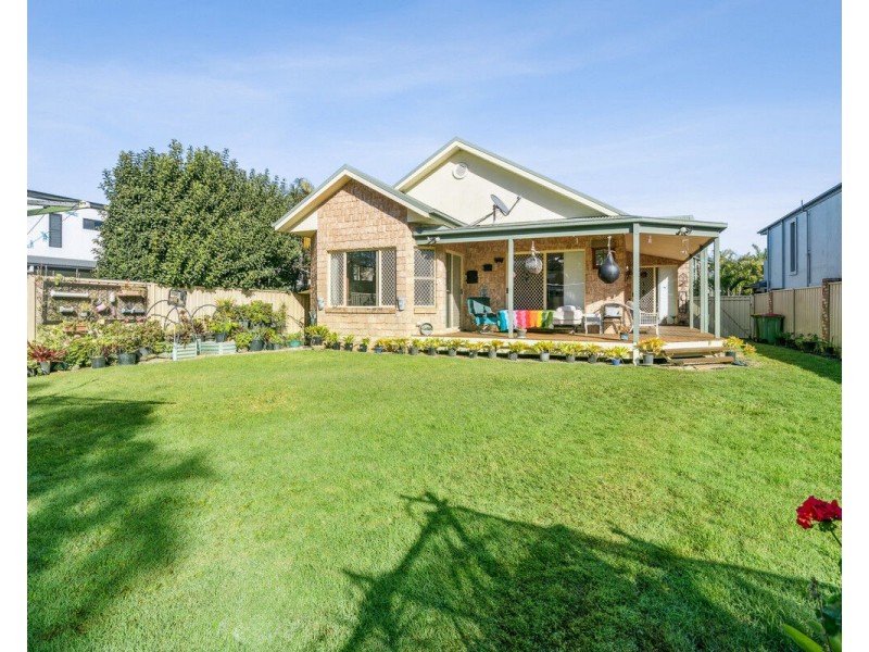 42 Acanthus Avenue, Burleigh Heads QLD 4220