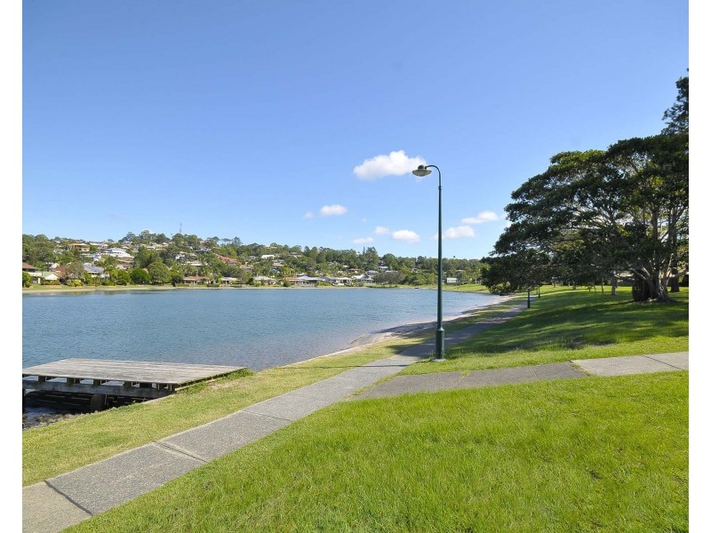 17 Esperance Close, Elanora QLD 4221