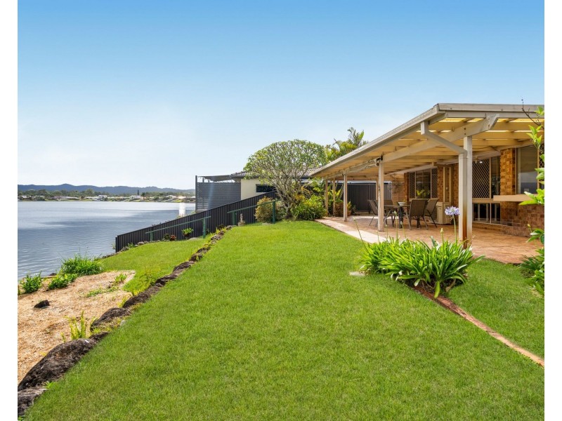 29 Angelica Street, Elanora QLD 4221
