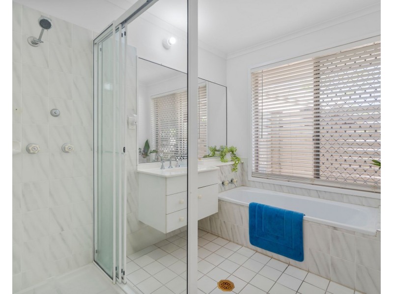 29 Angelica Street, Elanora QLD 4221