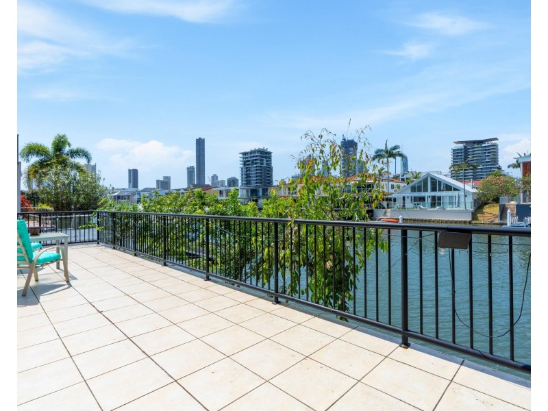 38 Southern Cross Drive, Surfers Paradise QLD 4217