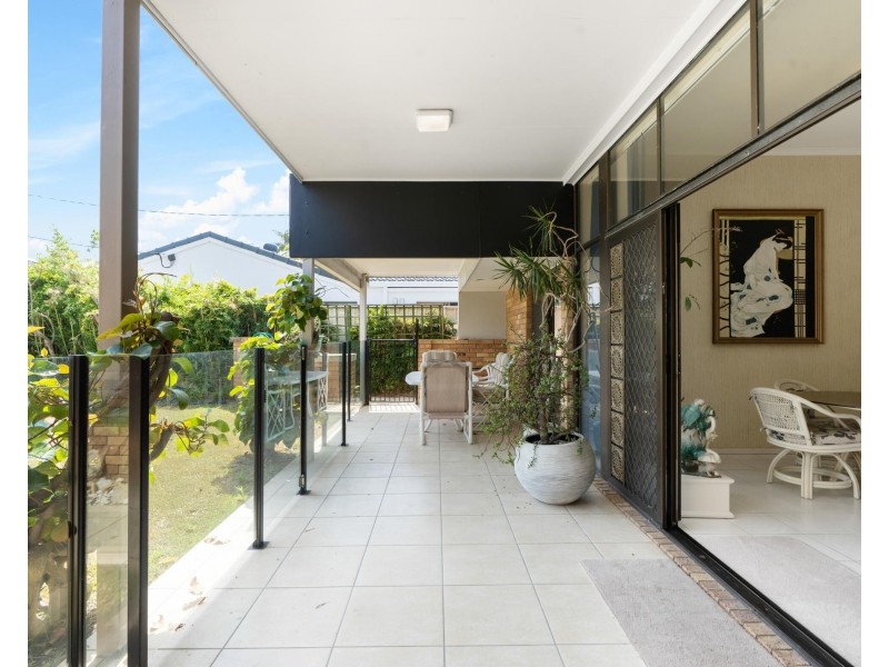 38 Southern Cross Drive, Surfers Paradise QLD 4217